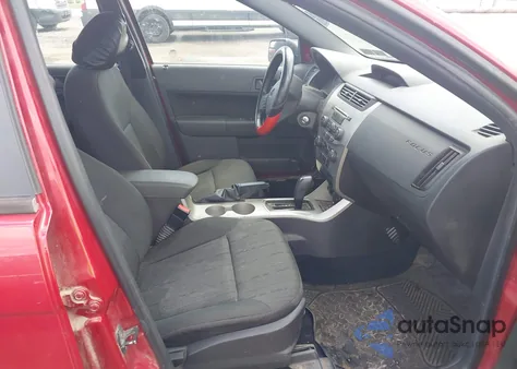 2010 Ford Focus Se z USA, uszkodzony, nr VIN 1FAHP3FN6AW122594